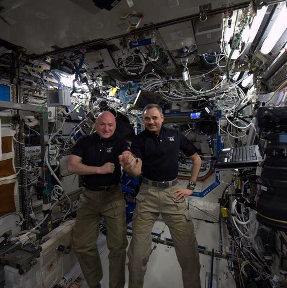 Фото 5 300 дней жизни в невесомости в рассказах и снимках астронавта NASA