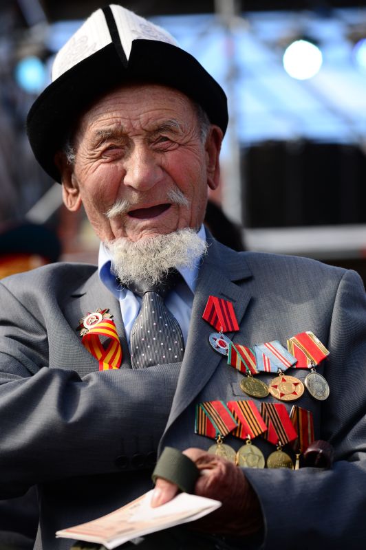 Фото 8 Как в России отмечают 70-летие Великой Победы: парад на Красной площади в Москве и других городах