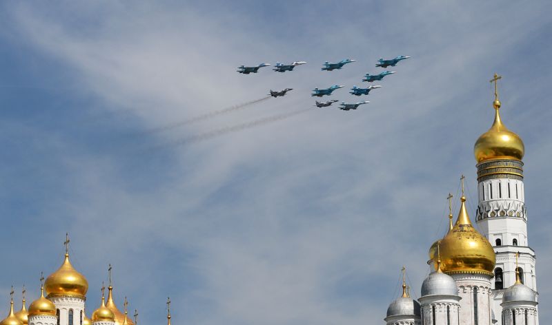 Фото 5 Как в России отмечают 70-летие Великой Победы: парад на Красной площади в Москве и других городах