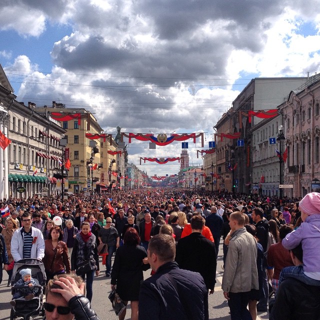Фото 16 Как в России отмечают 70-летие Великой Победы: парад на Красной площади в Москве и других городах