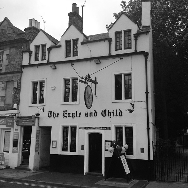 Eagle and child pub, Оксфорд, Англия