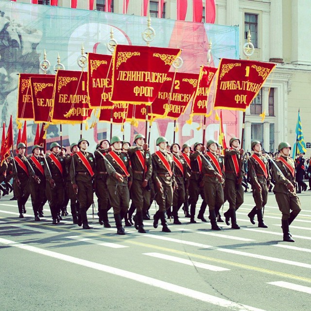 Фото 15 Как в России отмечают 70-летие Великой Победы: парад на Красной площади в Москве и других городах