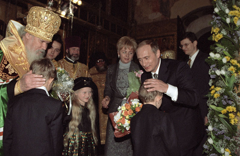 Фото 4 Владимир Путин, вызывающий нежность и умиление: фото разных лет