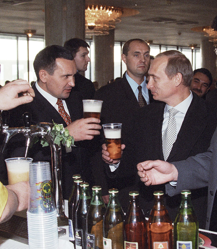 Фото 5 Владимир Путин, вызывающий нежность и умиление: фото разных лет