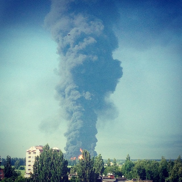 Фото 4 Пожар на нефтебазе под Киевом
