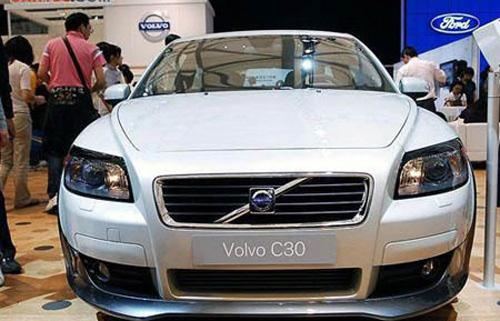 Ford и Volvo