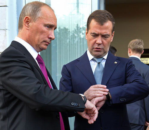 Путина сменил Медведев, а Медведева теперь хочет сменить Путин