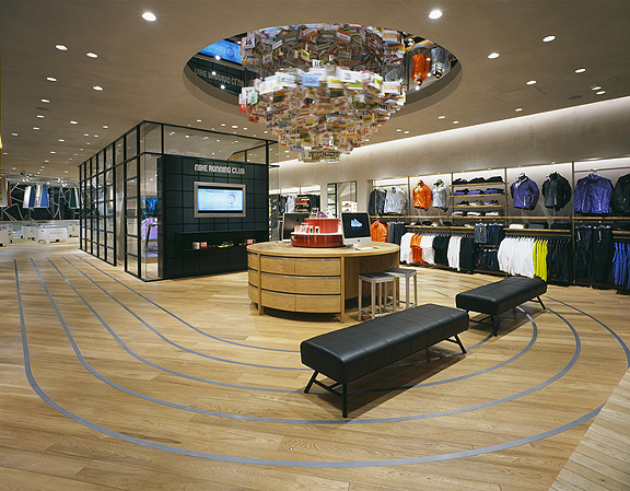 Магазин Nike в Токио