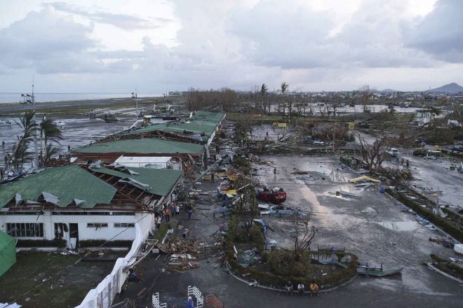 Фото 9 Последствия удара тайфуна "Хайян" (Филиппины)