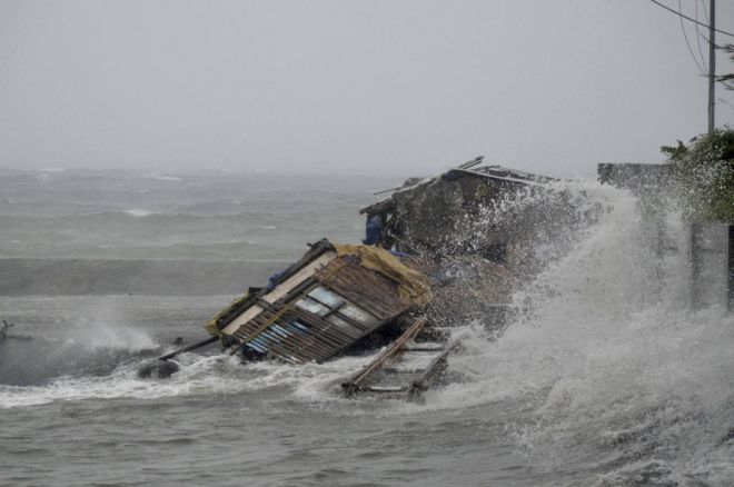 Фото 11 Последствия удара тайфуна "Хайян" (Филиппины)