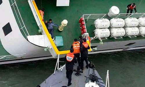 Фото 2 В Южной Корее затонул паром с пассажирами на борту