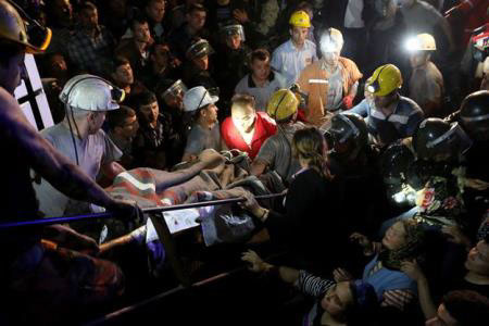 Фото 3 Взрыв на шахте в Турции