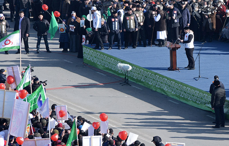 Фото 4 Митинг против карикатур на пророка Мухаммеда в Грозном