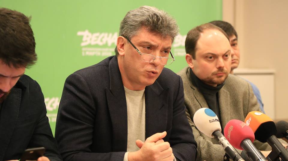 Фото 10 Друзья и близкие Бориса Немцова публикуют его неофициальные фотографии