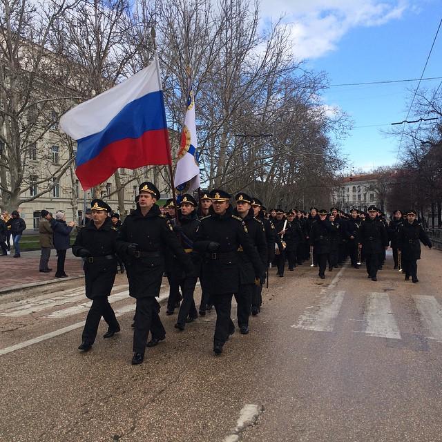 Фото 8 Пользователи социальных сетей о годовщине присоединения Крыма